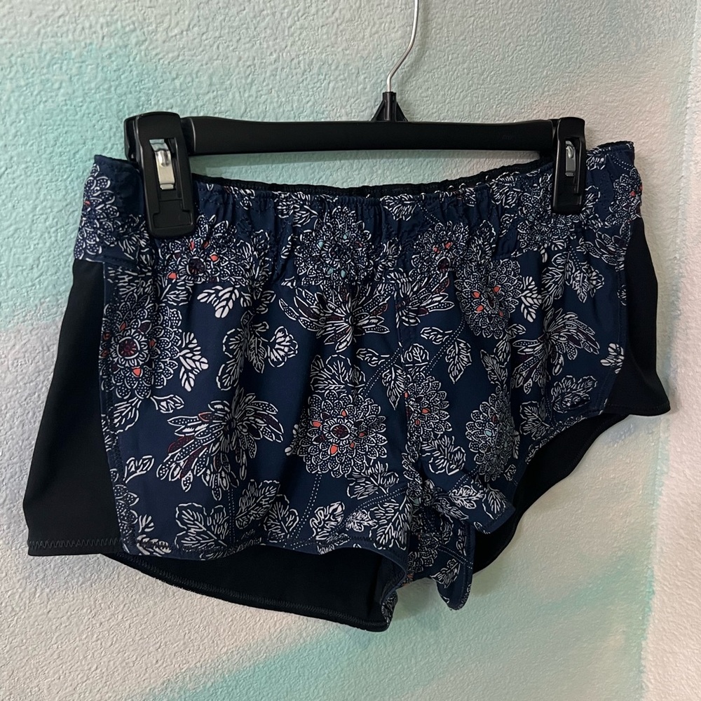 Quicksilver Blue Patterned Shorts - Picture 3 of 5